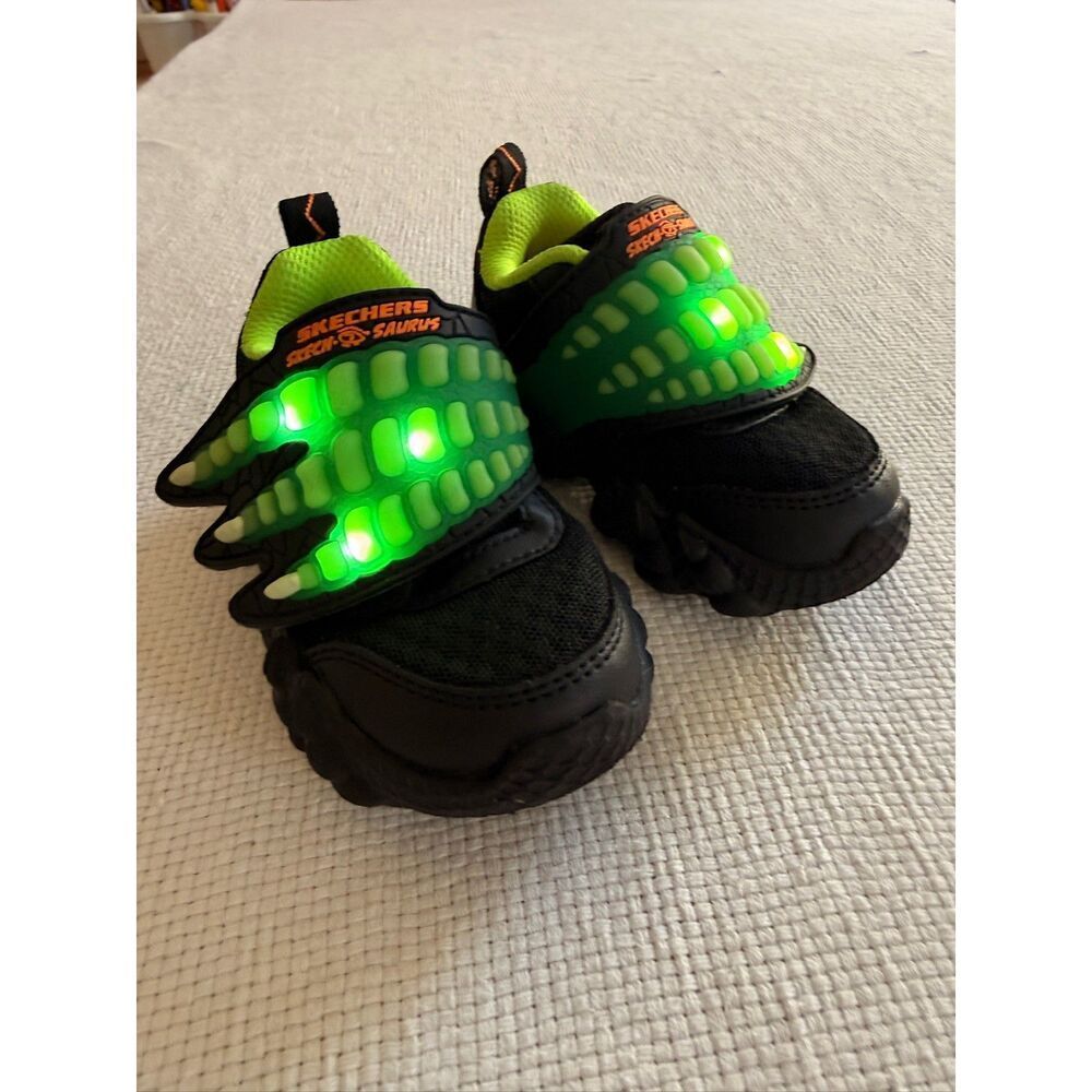 Skechers S-Lights Skech-O-Saurus Light Up Dinosaur Sneakers Toddler 5